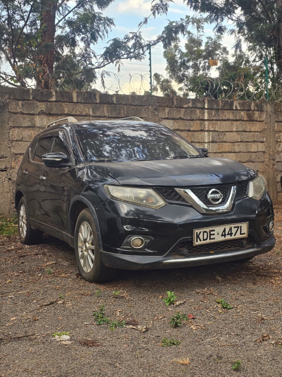 2014 NISSAN X-TRAIL
