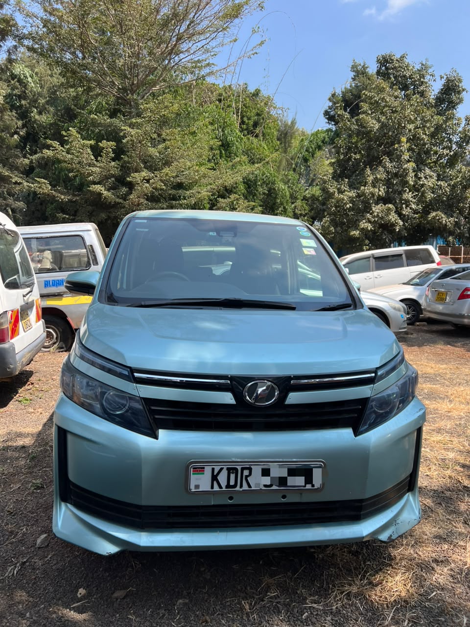 2017 TOYOTA VOXY