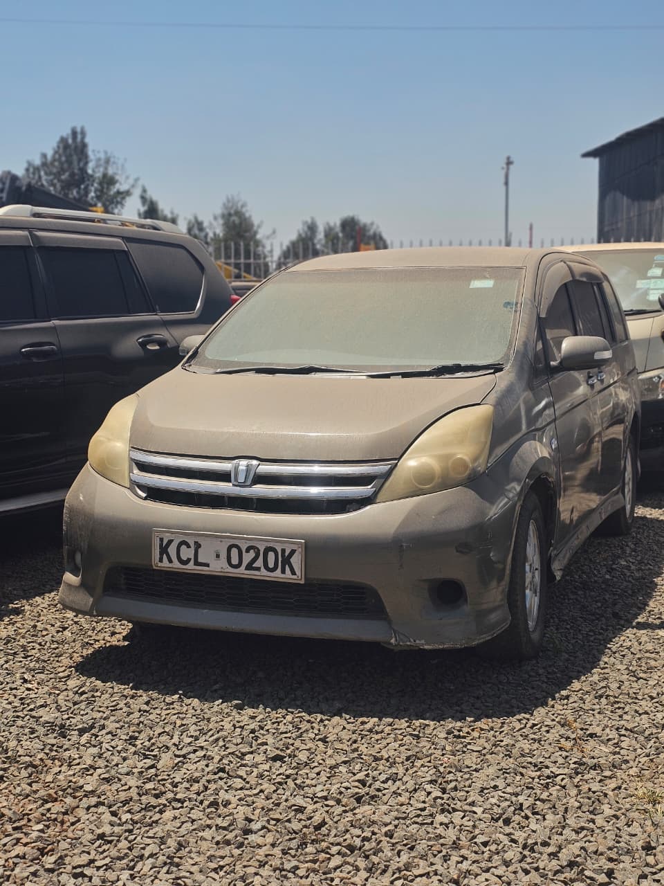 2011 TOYOTA ISIS