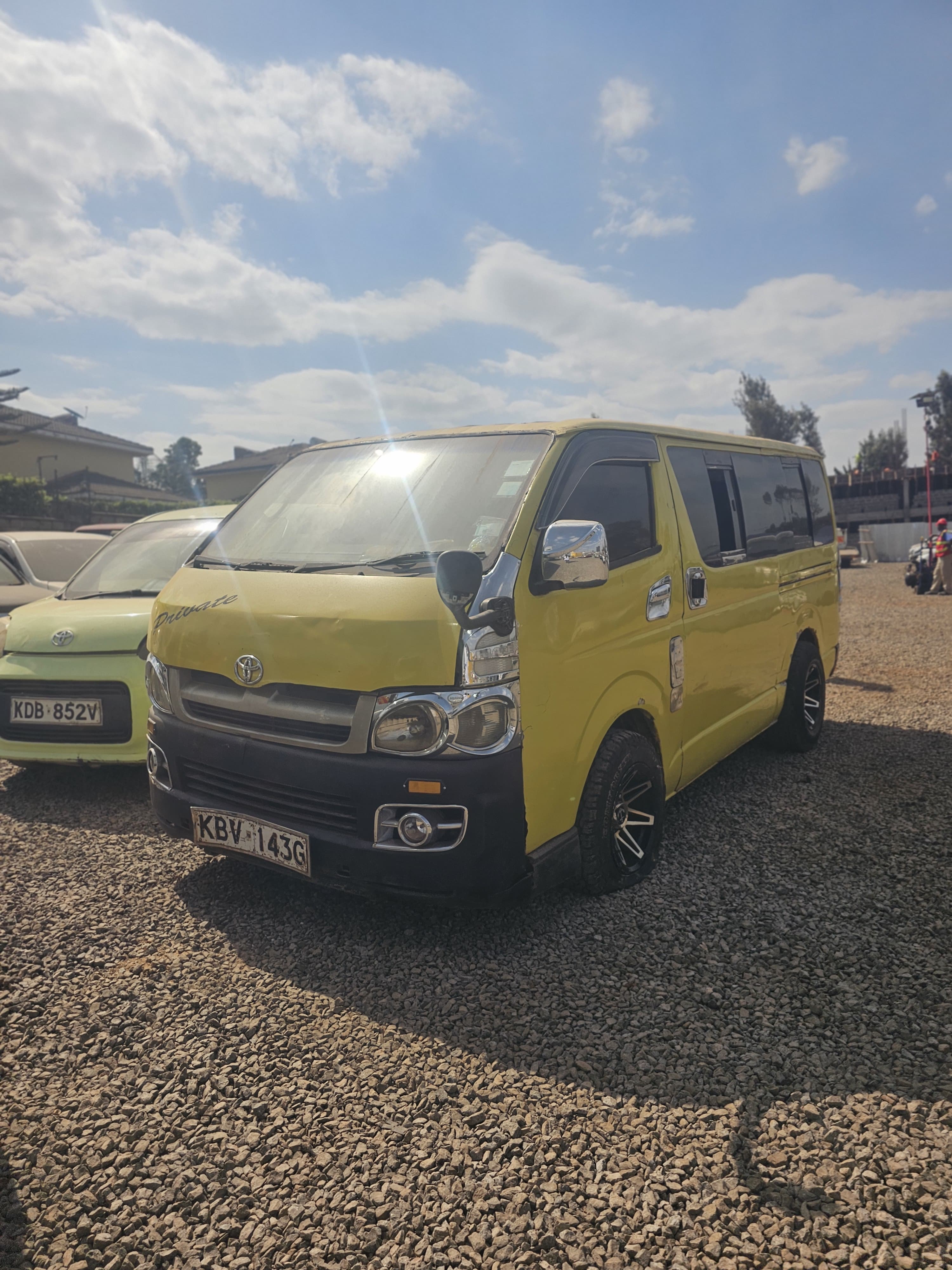 2006 TOYOTA HIACE
