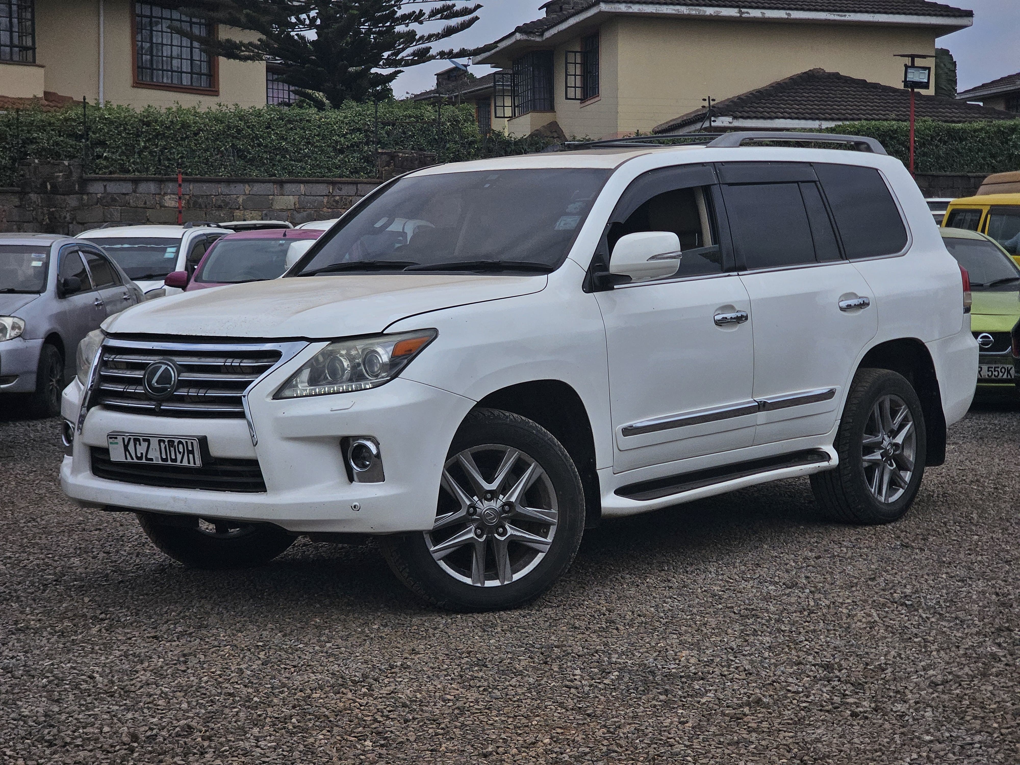 LEXUS Lx570