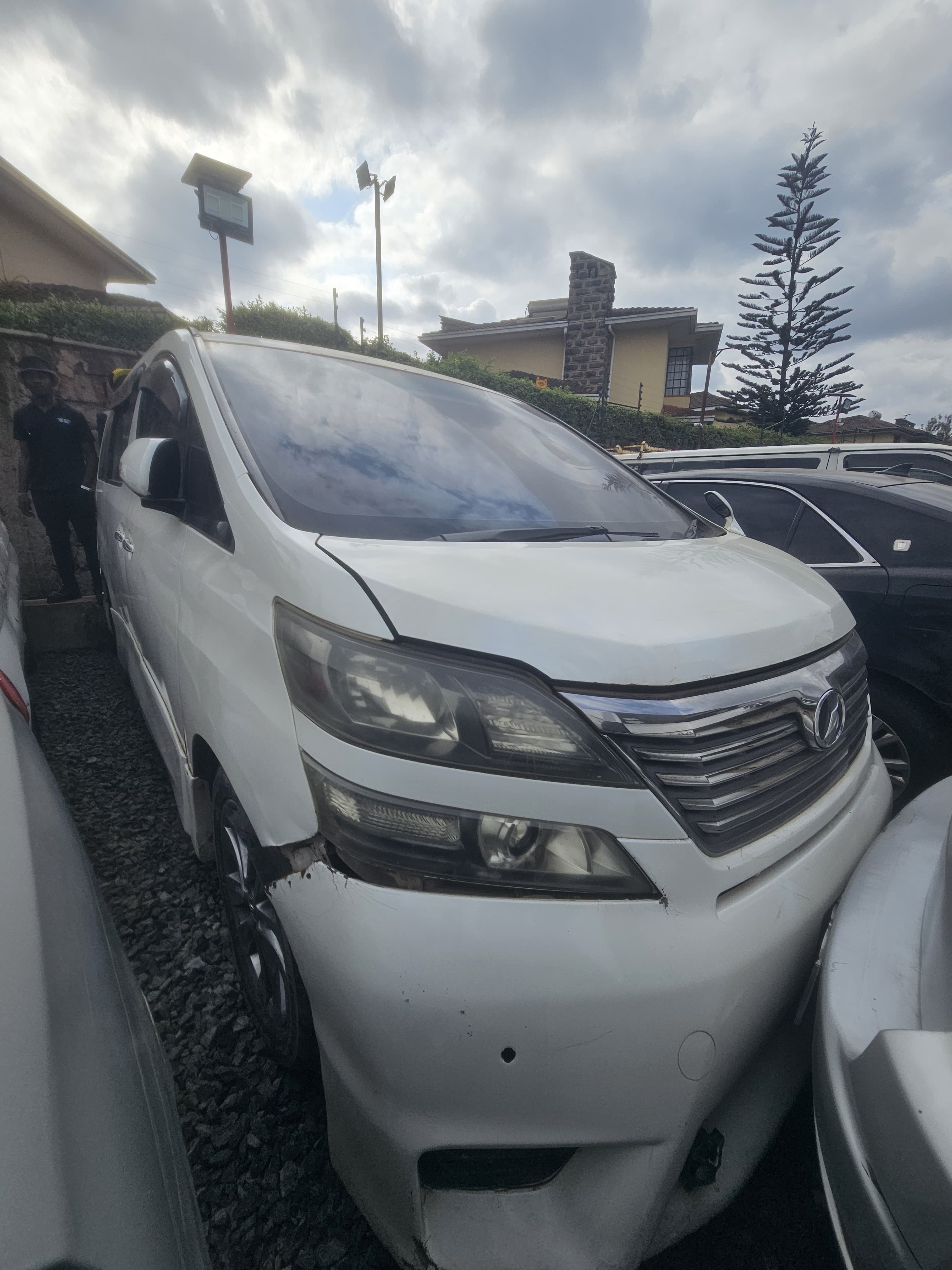 TOYOTA VELLFIRE