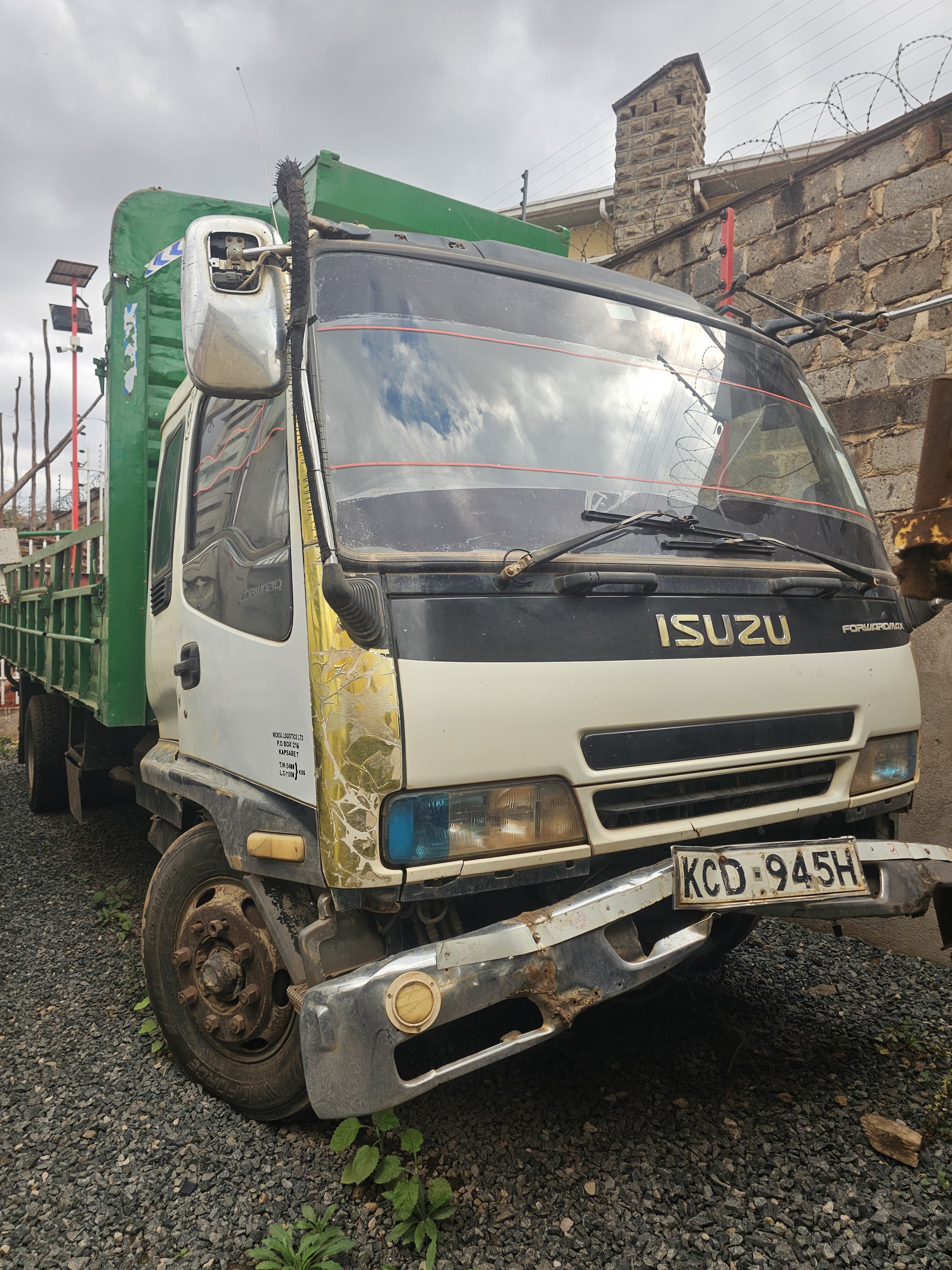ISUZU FORWARD