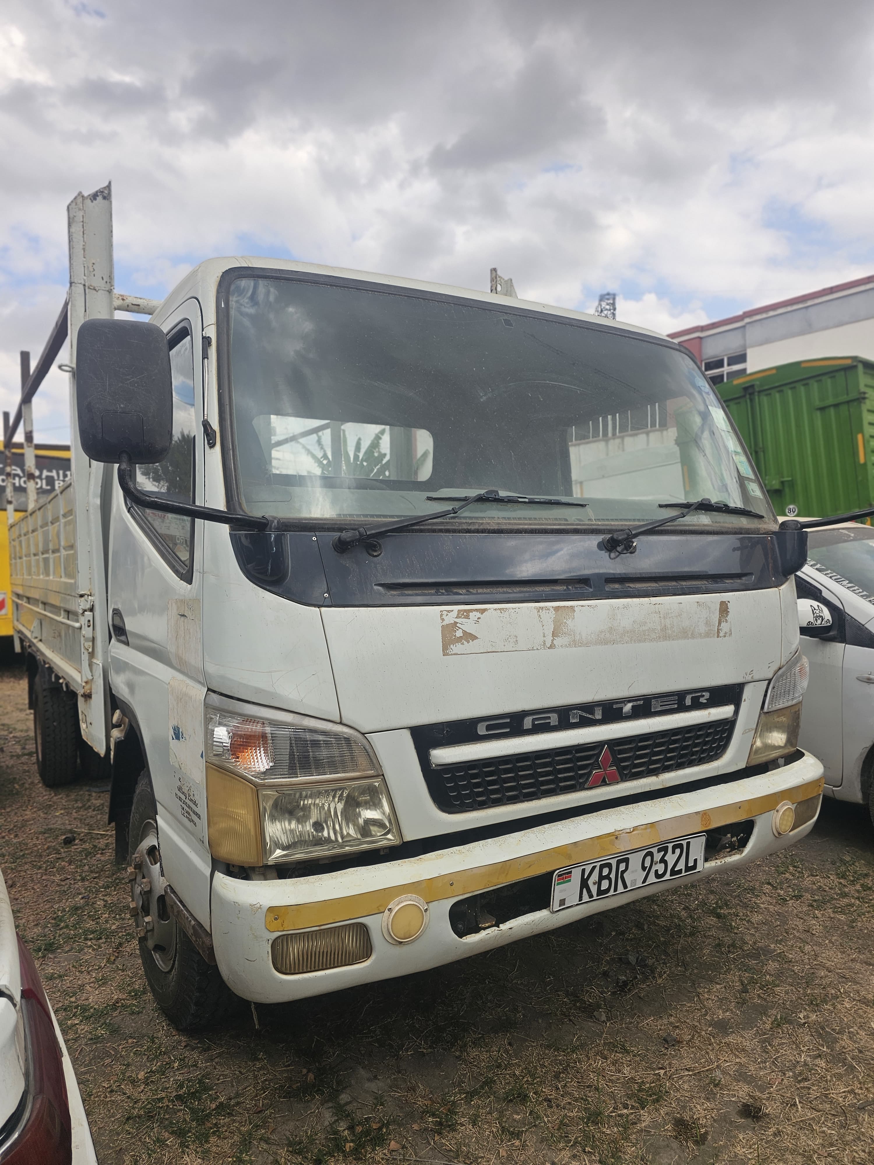 MITSUBISHI CANTER FUSO