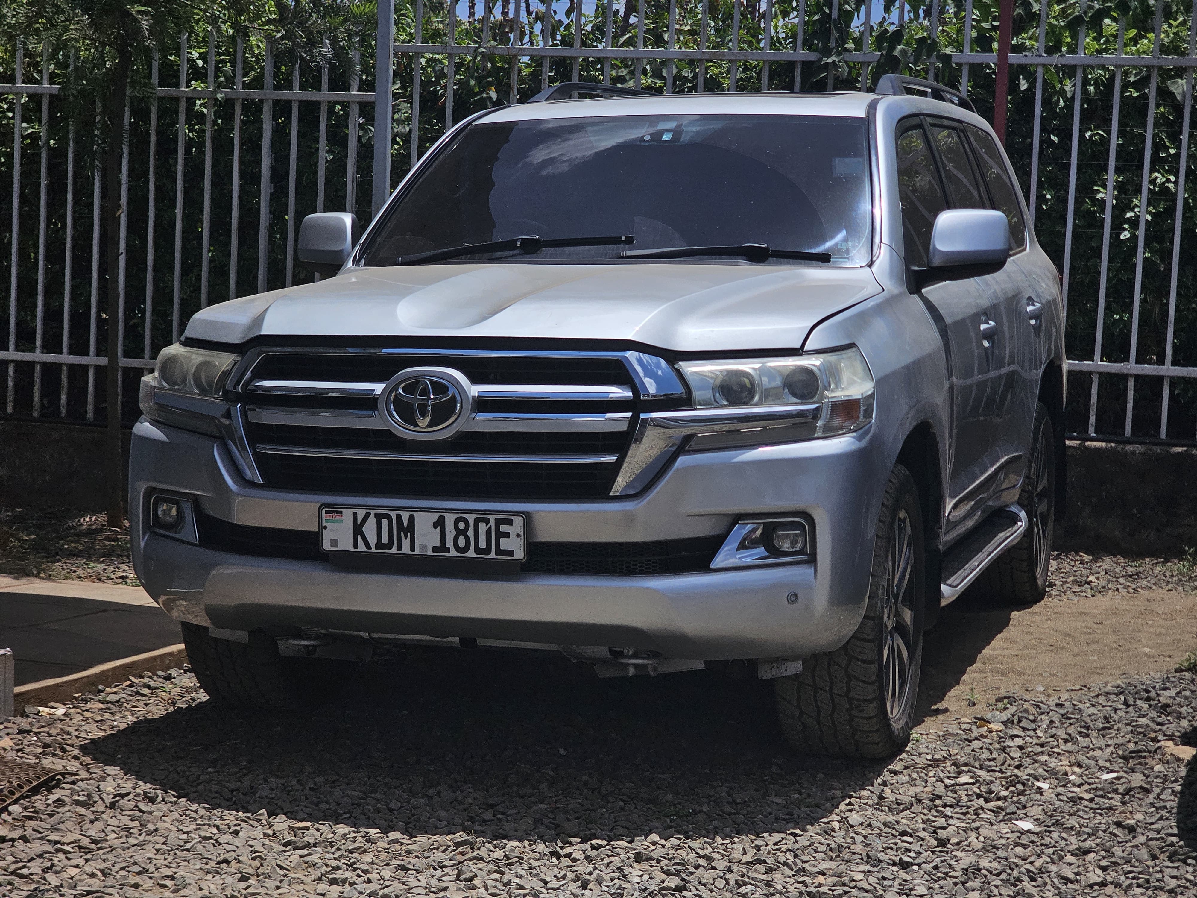 TOYOTA LANDCRUISER 200 SERIES