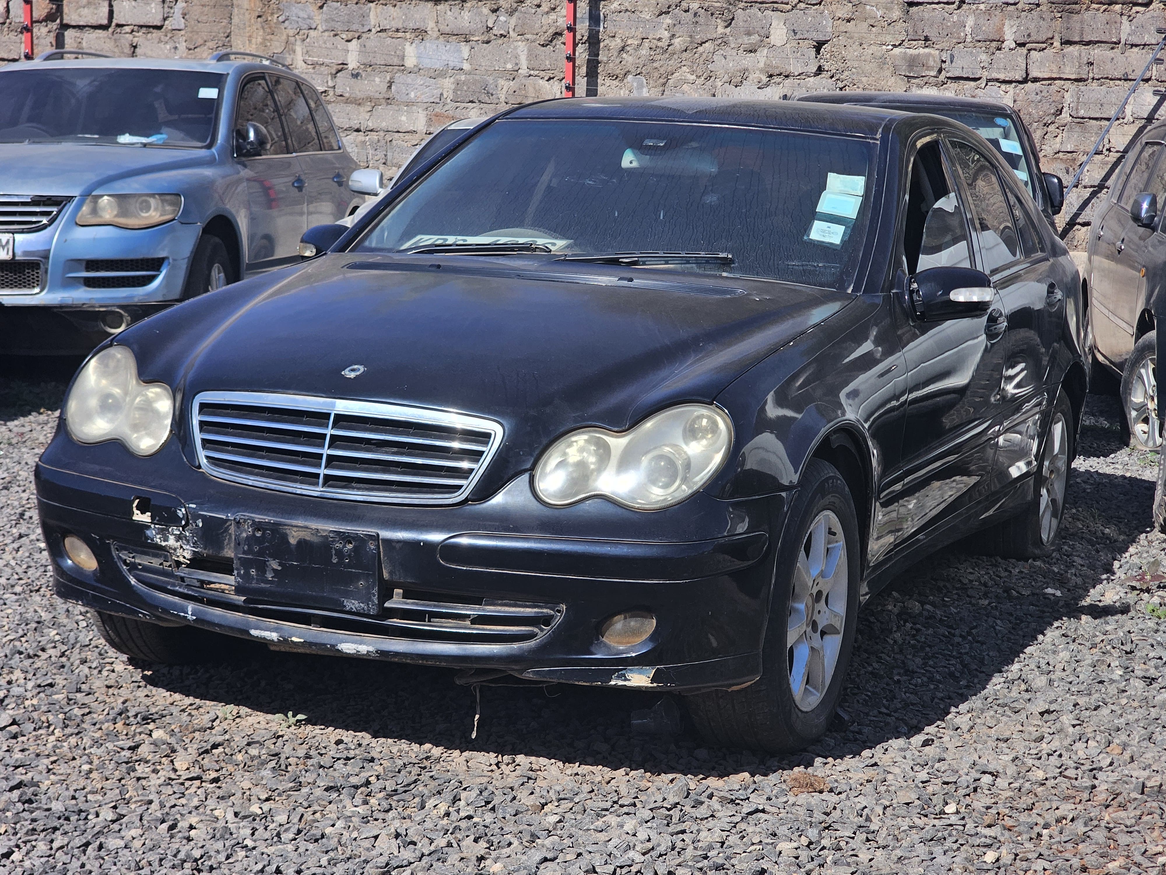 MERCEDES-BENZ C180